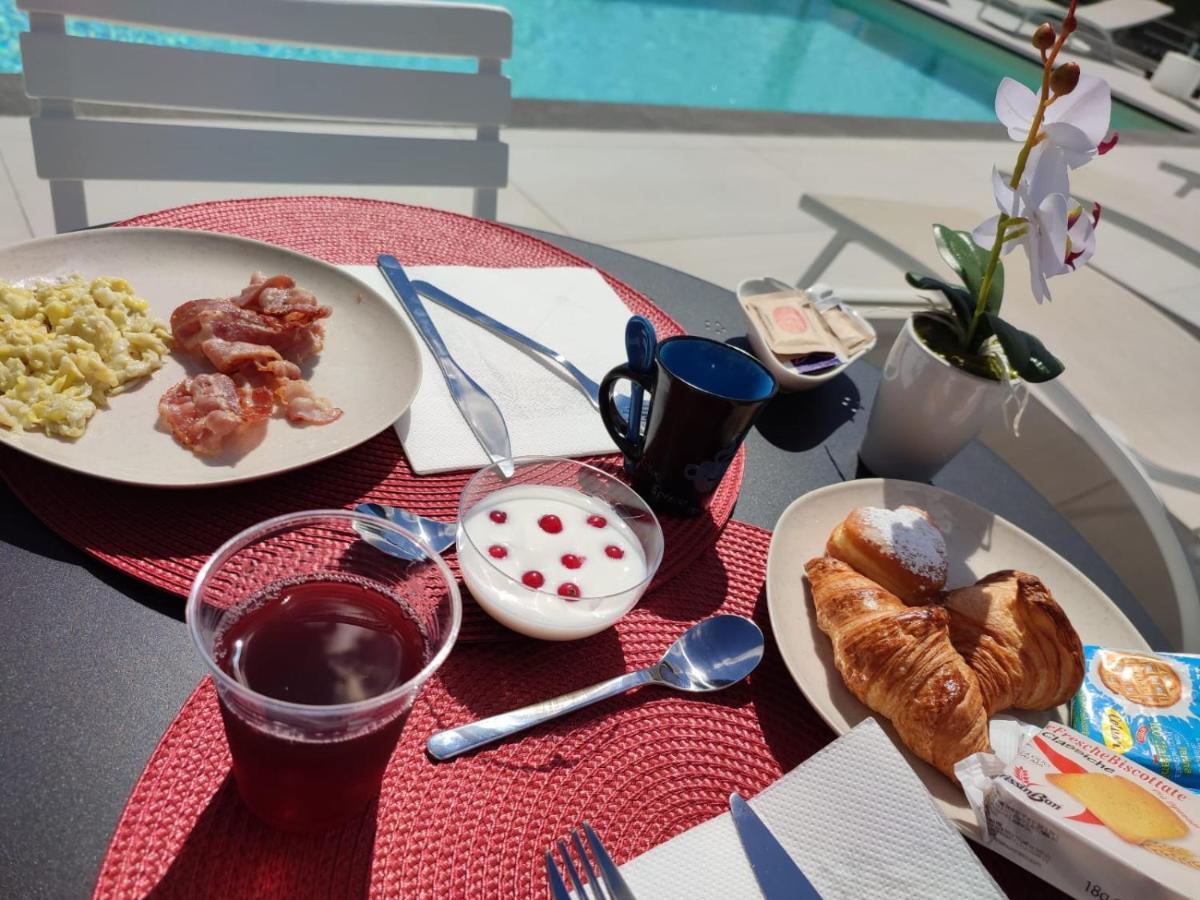 Divina Perla Bed & Breakfast Pulsano Dış mekan fotoğraf